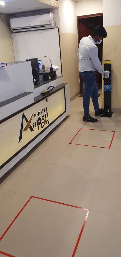 Hotel Airport City Near Delhi International Airport نيودلهي المظهر الخارجي الصورة